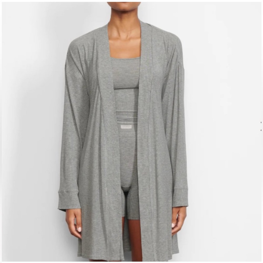 NEW SKIMS Soft Lounge Robe retails$168.